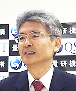 平野俊夫 氏（理事長）