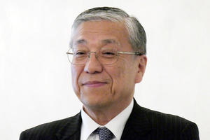 新延晶雄 会長