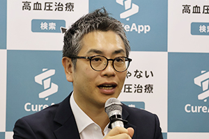 谷川朋幸 氏（メディカル統括取締役）