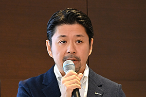 佐藤亮太 氏（執行役員常務パブリックセクター事業本部長）